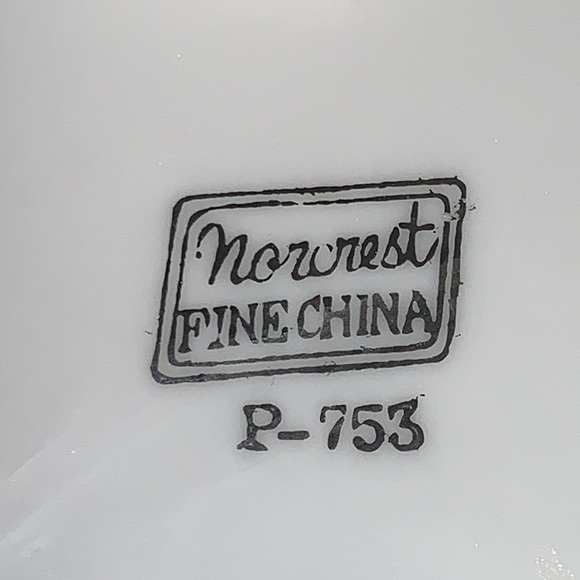 Norcrest Fine China P-753 25th Anniversary Decor Plate. - Picture 4 of 5